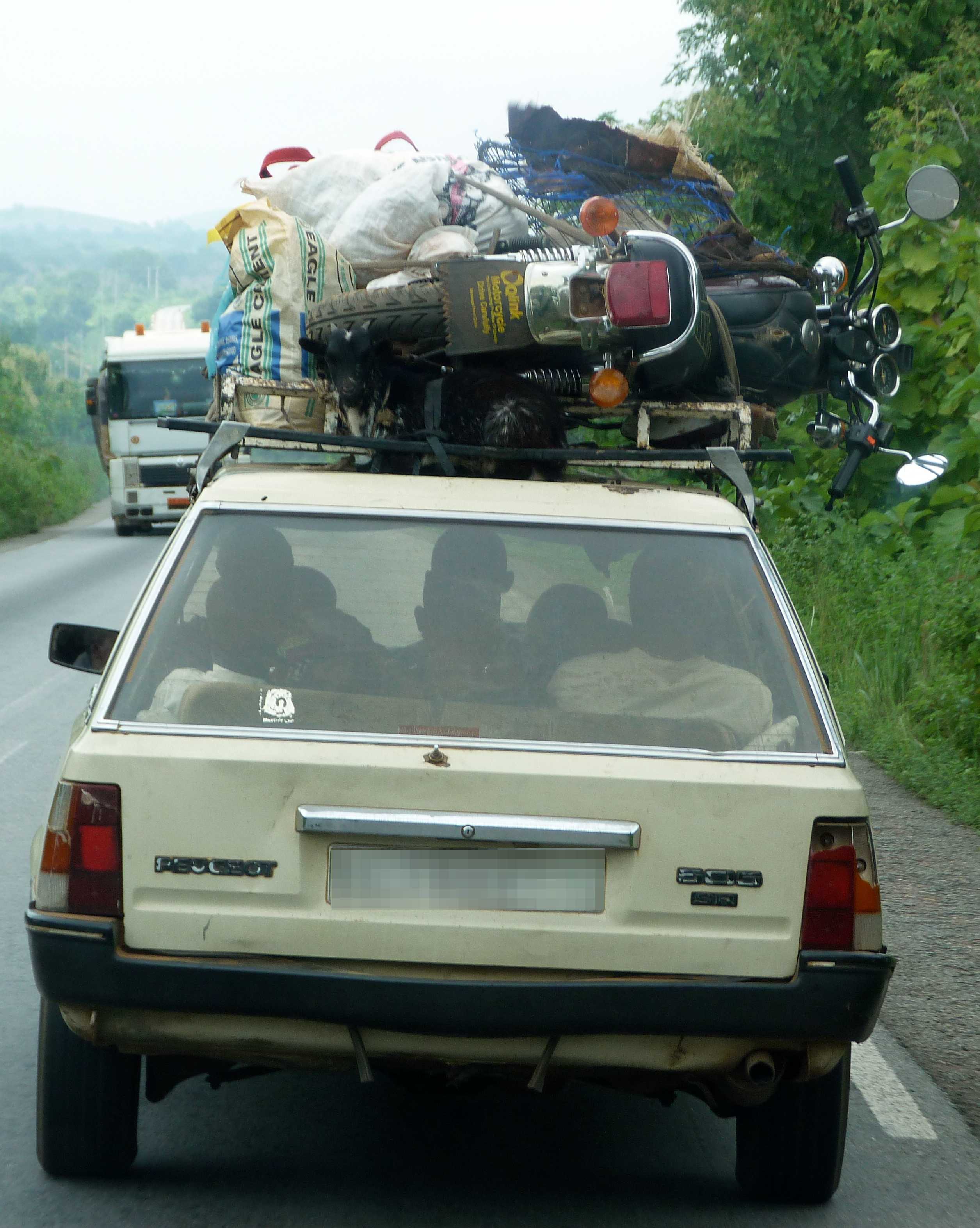 Peugeot 505